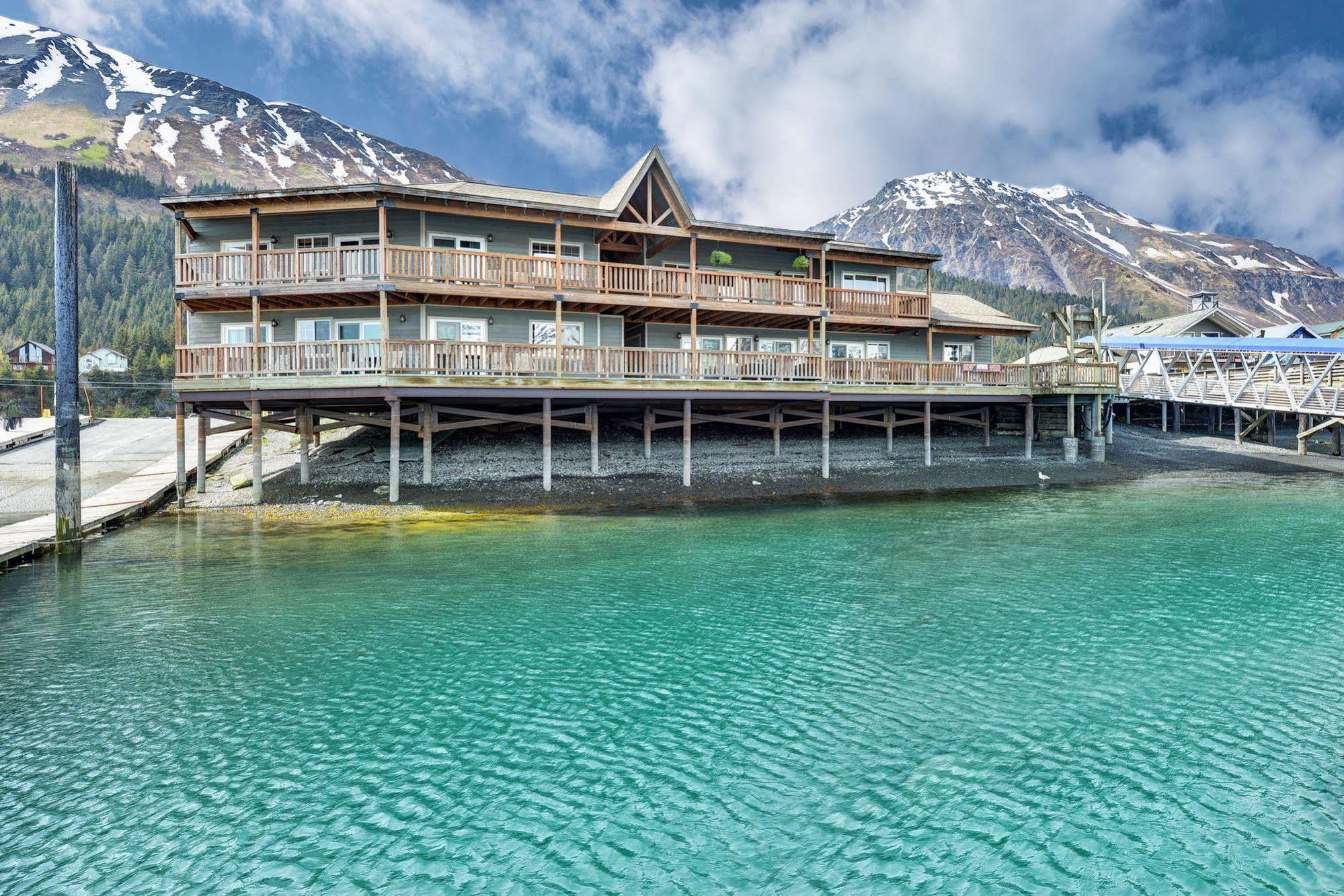 Safari Lodge Seward Bagian luar foto